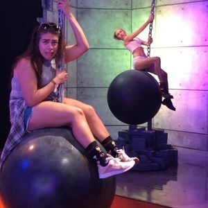 Meet your Posher, Brenda